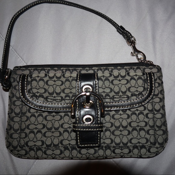 Authentic Coach Wristlet - Picture 1 of 4